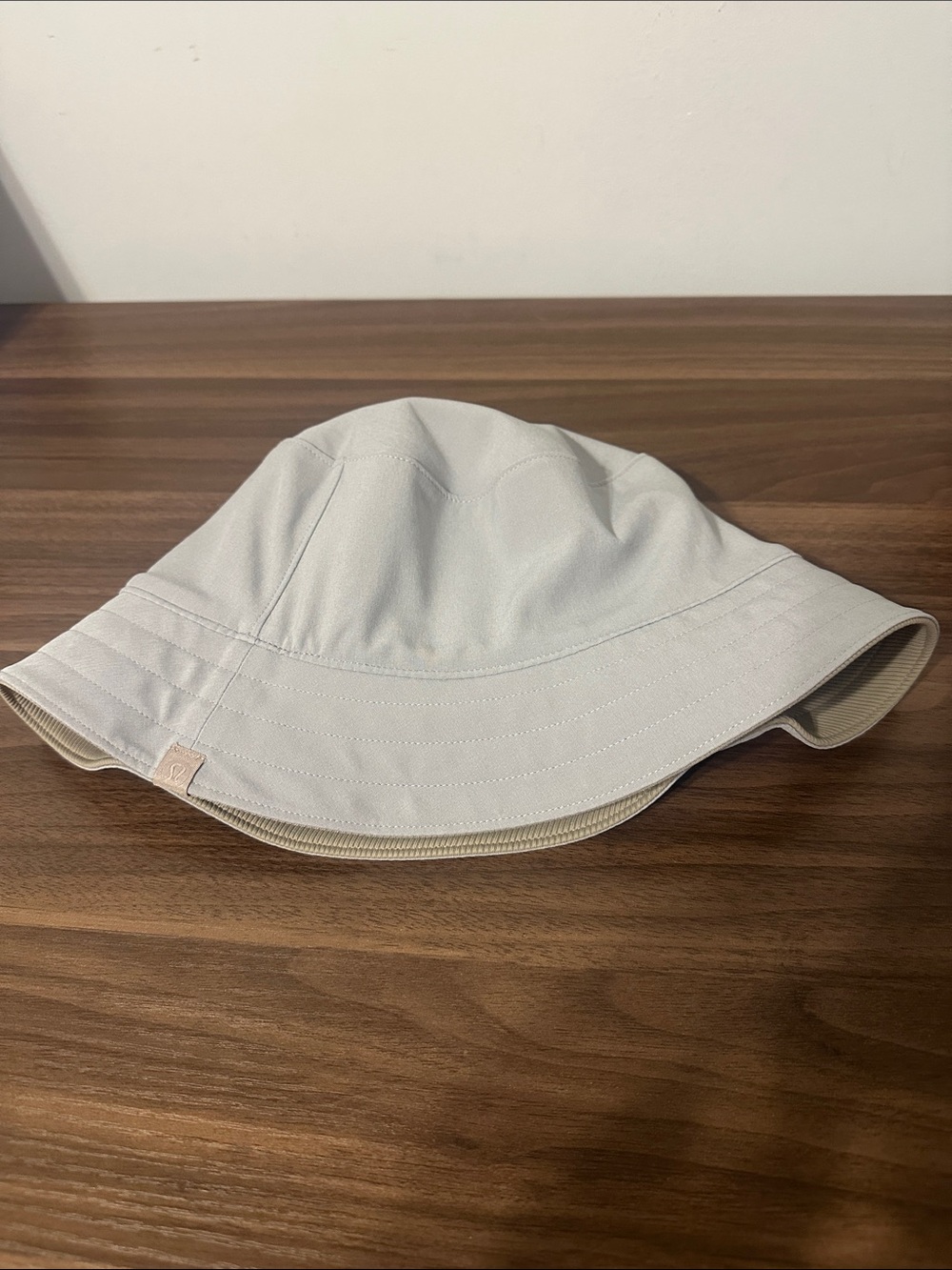 NWT Lululemon Reversible Ribbed Bucket Hat
Sheer Oak - Picture 3 of 3